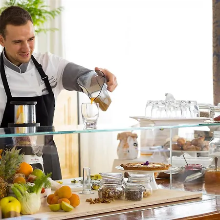 Baia Imperiale Hotel 4*