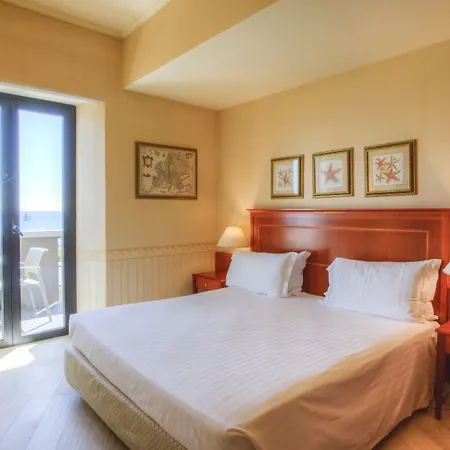 Hotel Baia Imperiale 4*