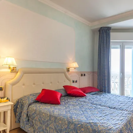 Baia Imperiale Hotel 4*