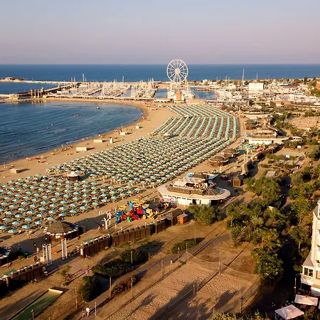 Baia Imperiale Hotel 4*