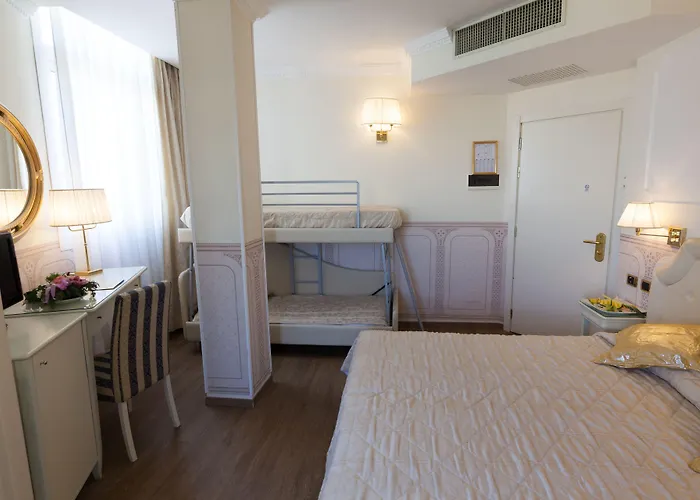 Отель Baia Imperiale Римини